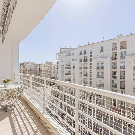 Apartment Algarve Modern Flat Pool-parking-ac Nearby