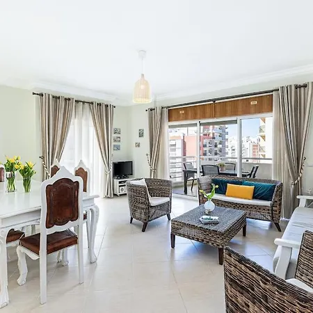 Apartment Algarve Modern Flat Pool-parking-ac Nearby *