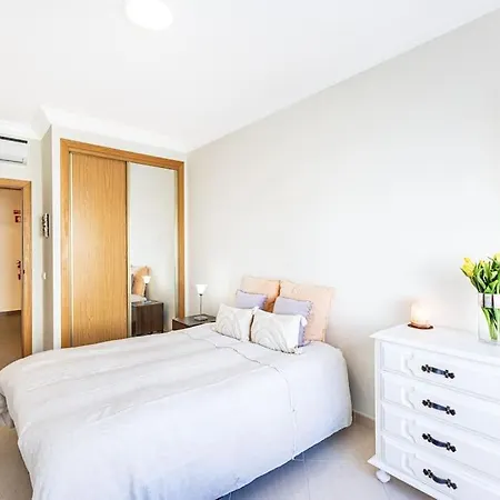 Appartamento Algarve Modern Flat Pool-parking-ac Nearby Distretto di Faro