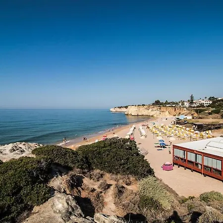 Algarve Modern Flat Pool-parking-ac Nearby Distretto di Faro