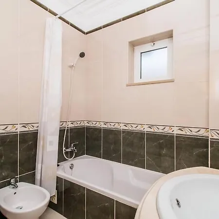 Algarve Modern Flat Pool-parking-ac Nearby Appartamento