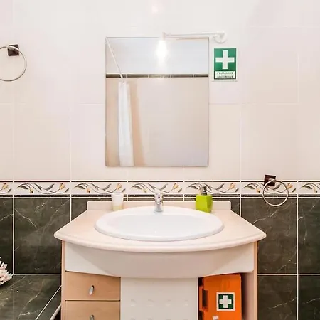 Algarve Modern Flat Pool-parking-ac Nearby Distretto di Faro